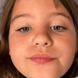 Meet your Posher, Charitee